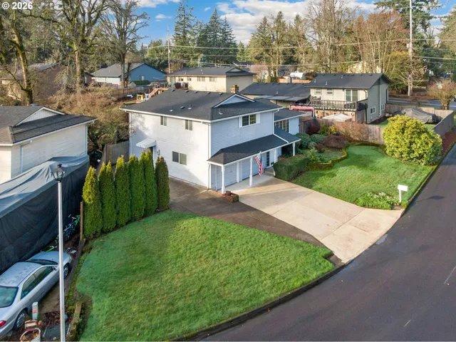 $535,000 | 16615 Churchill Drive, Gladstone, OR 97027