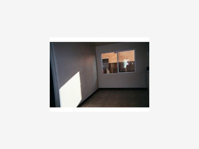 433 Robles Place Soledad, CA 93960 - Photo 3 of 6 Gallery Image 3