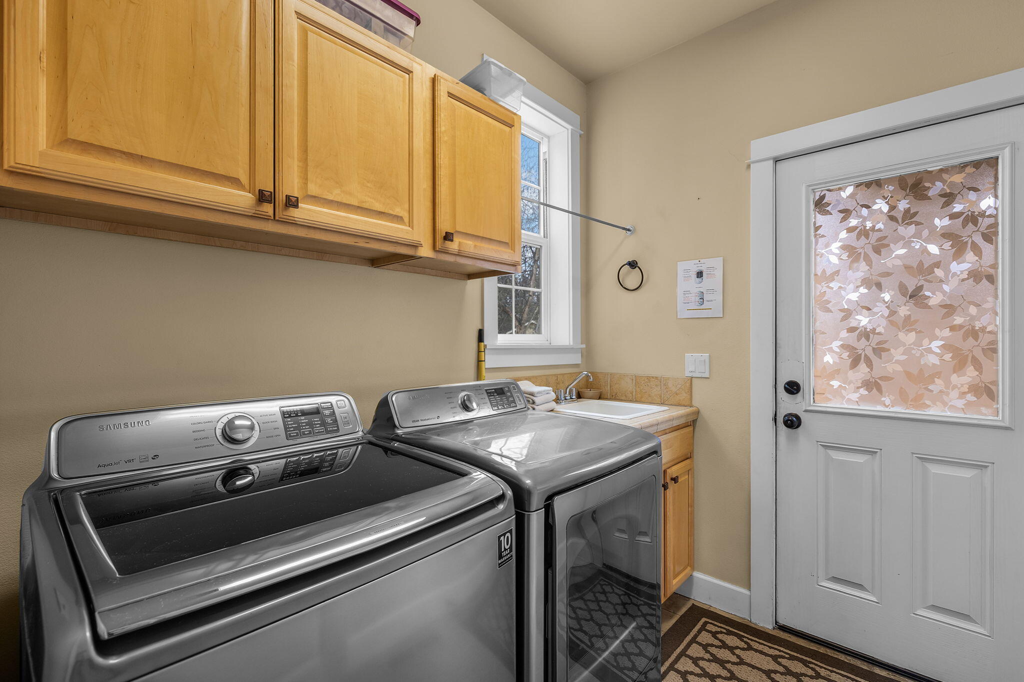 935 Southwest Chamberlain Street Bend, OR 97702 - Photo 29 of 33 Laundry room adjacent to enclosed courtyard
