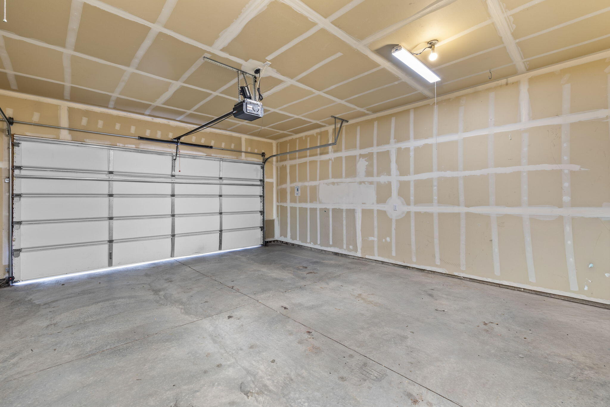 935 Southwest Chamberlain Street Bend, OR 97702 - Photo 32 of 33 2-Car Garage