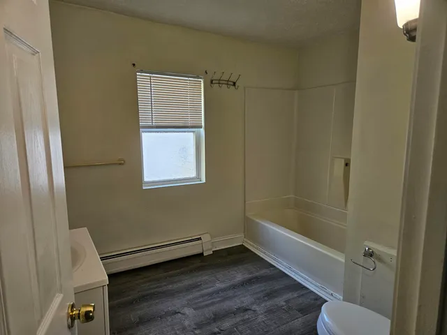 $2,300 | 89 6th Street, Dover, NH 03820