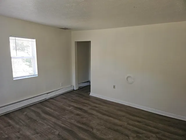 $2,300 | 89 6th Street, Dover, NH 03820