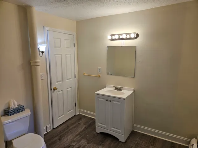 $2,300 | 89 6th Street, Dover, NH 03820