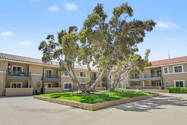 $675,000 | 7405 Charmant Drive, Unit 2022, University City, CA 92122