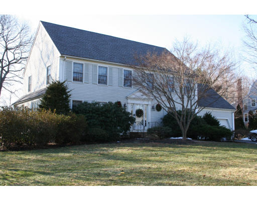 124 Mitchell Road Holliston, MA 01746 - Photo 1 of 25 Gallery Image 1