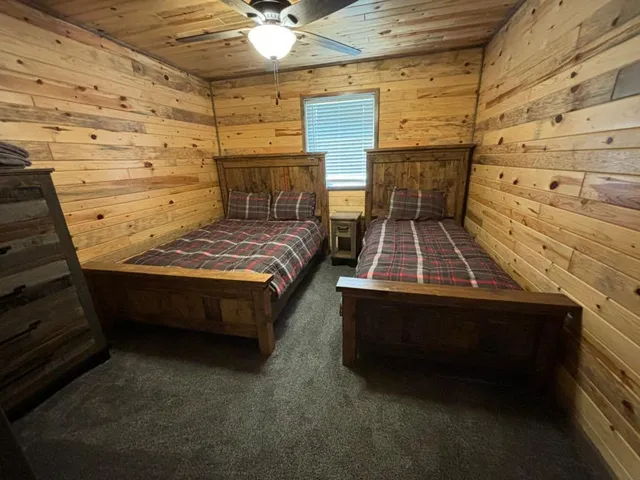 $575,000 | 3178 Flag Island, Oak Island, MN 56741