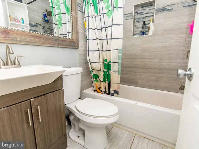 $289,999 | 406 Carmody Hills Drive, Capitol Heights, MD 20743