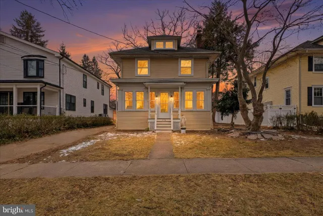 a view of a house with a outdoor space