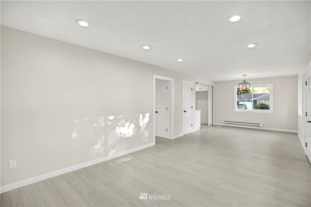 3347 Crystal Springs Road West University Place, WA 98466 - Photo 13 of 39 Gallery Image 13