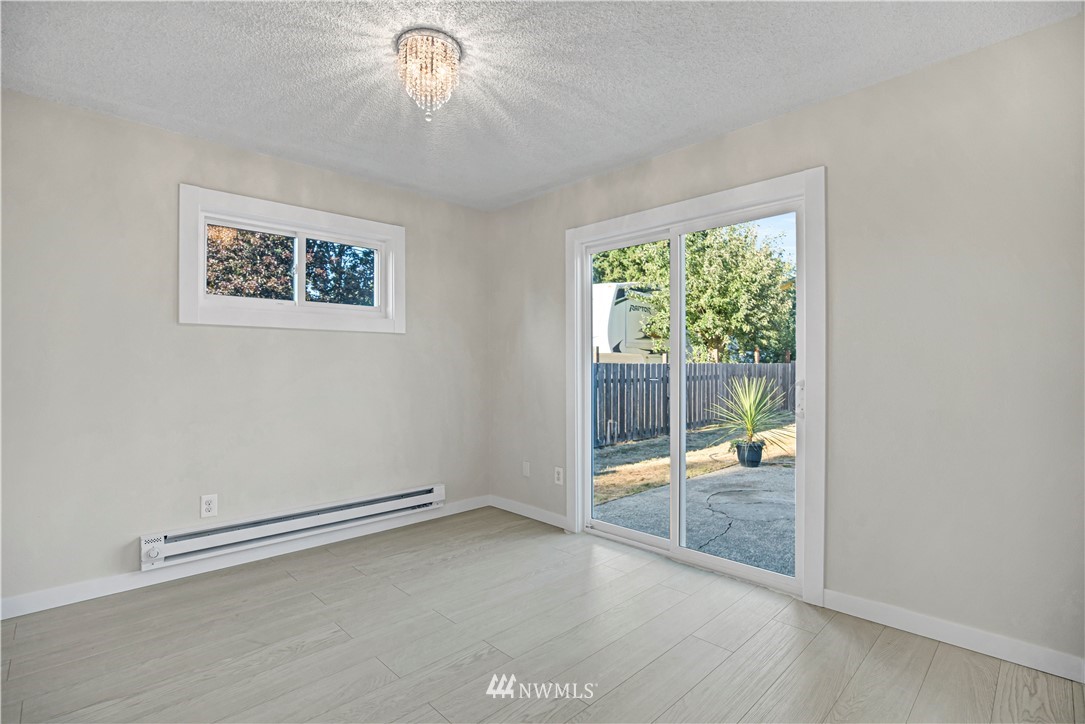 3347 Crystal Springs Road West University Place, WA 98466 - Photo 21 of 39 Gallery Image 21