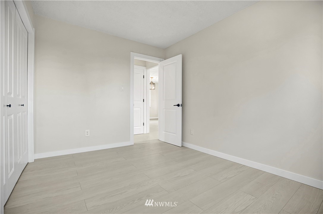 3347 Crystal Springs Road West University Place, WA 98466 - Photo 27 of 39 Gallery Image 27