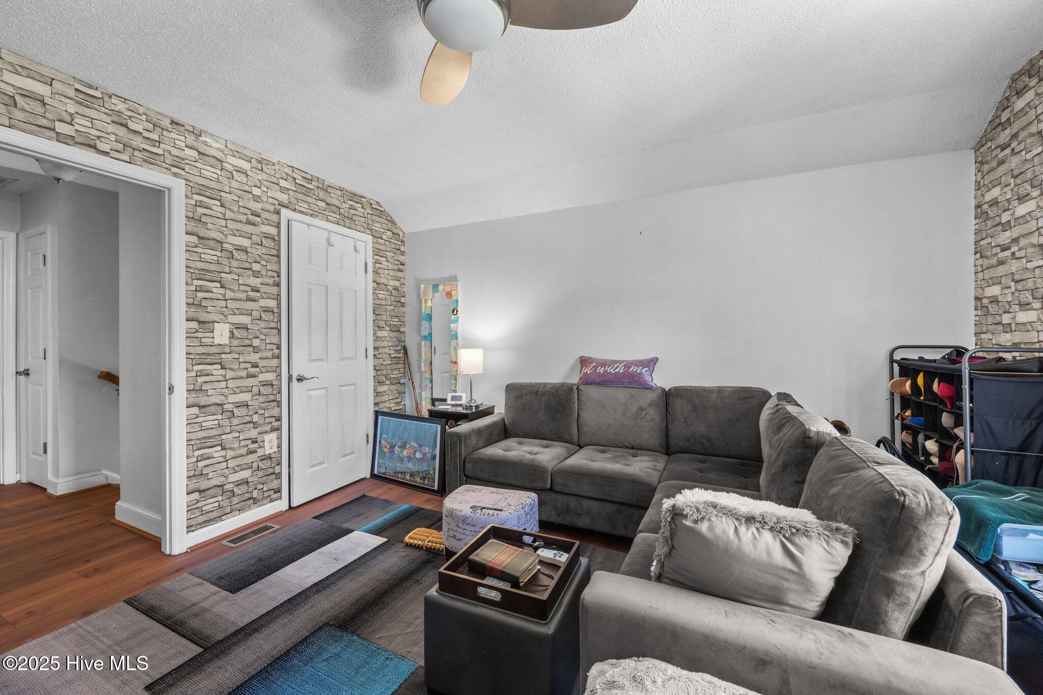 119 Cobblestone Trail Jacksonville, NC 28546 - Photo 26 of 52 32-web-or-mls-IMG_6811 - Copy