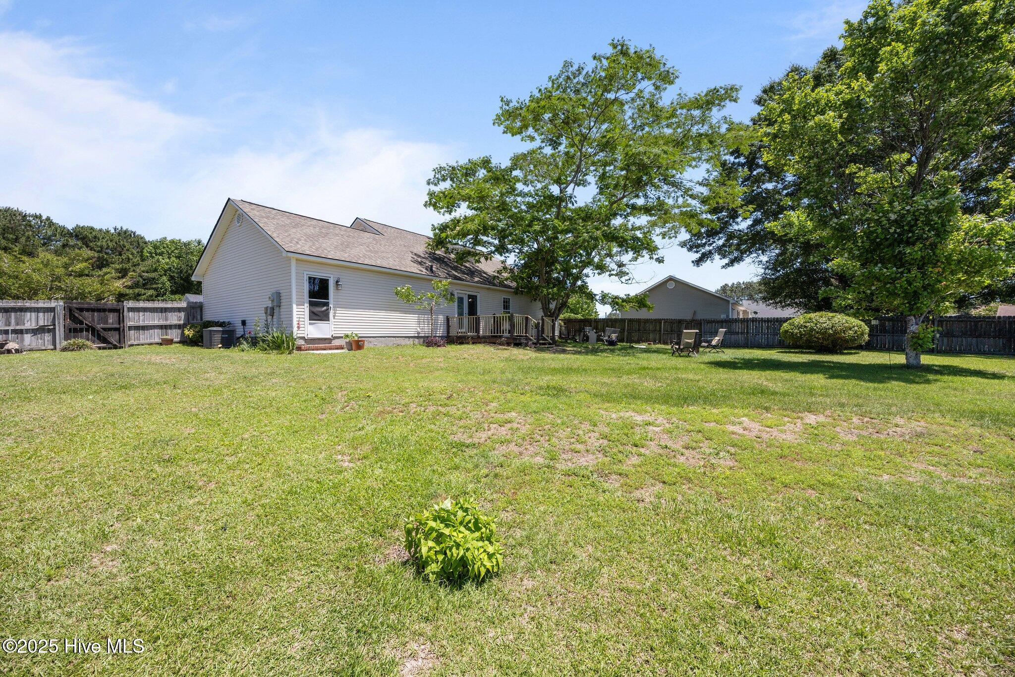 119 Cobblestone Trail Jacksonville, NC 28546 - Photo 39 of 52 47-web-or-mls-IMG_6841