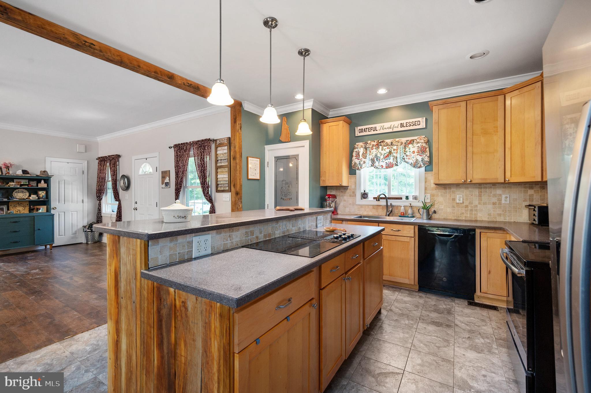 13401 Prim Road King George, VA 22485 - Photo 24 of 69 Upgraded counters/cabinets & lovely pantry!