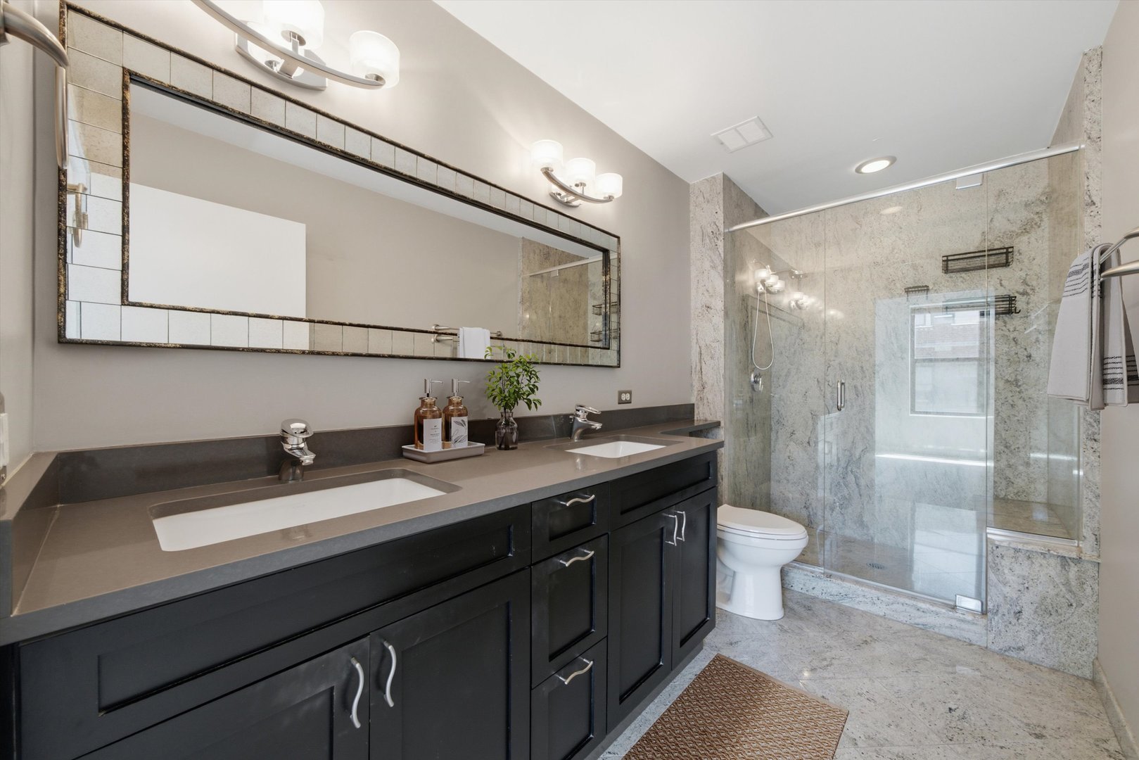 920 West Madison Street, Unit B4 Chicago, IL 60607 - Photo 9 of 38