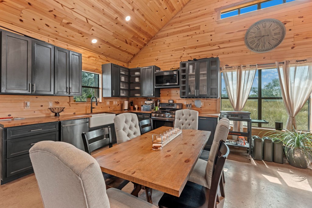 12995 Hackberry Road Rocksprings, TX 78880 - Photo 30 of 49