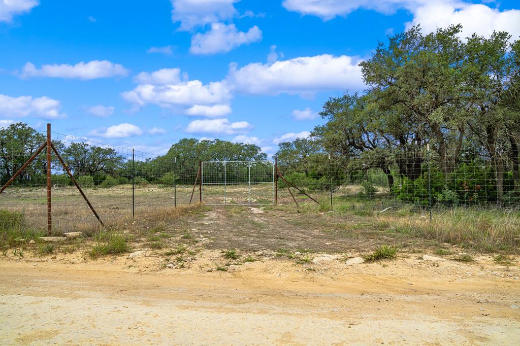 12995 Hackberry Road Rocksprings, TX 78880 - Photo 48 of 49
