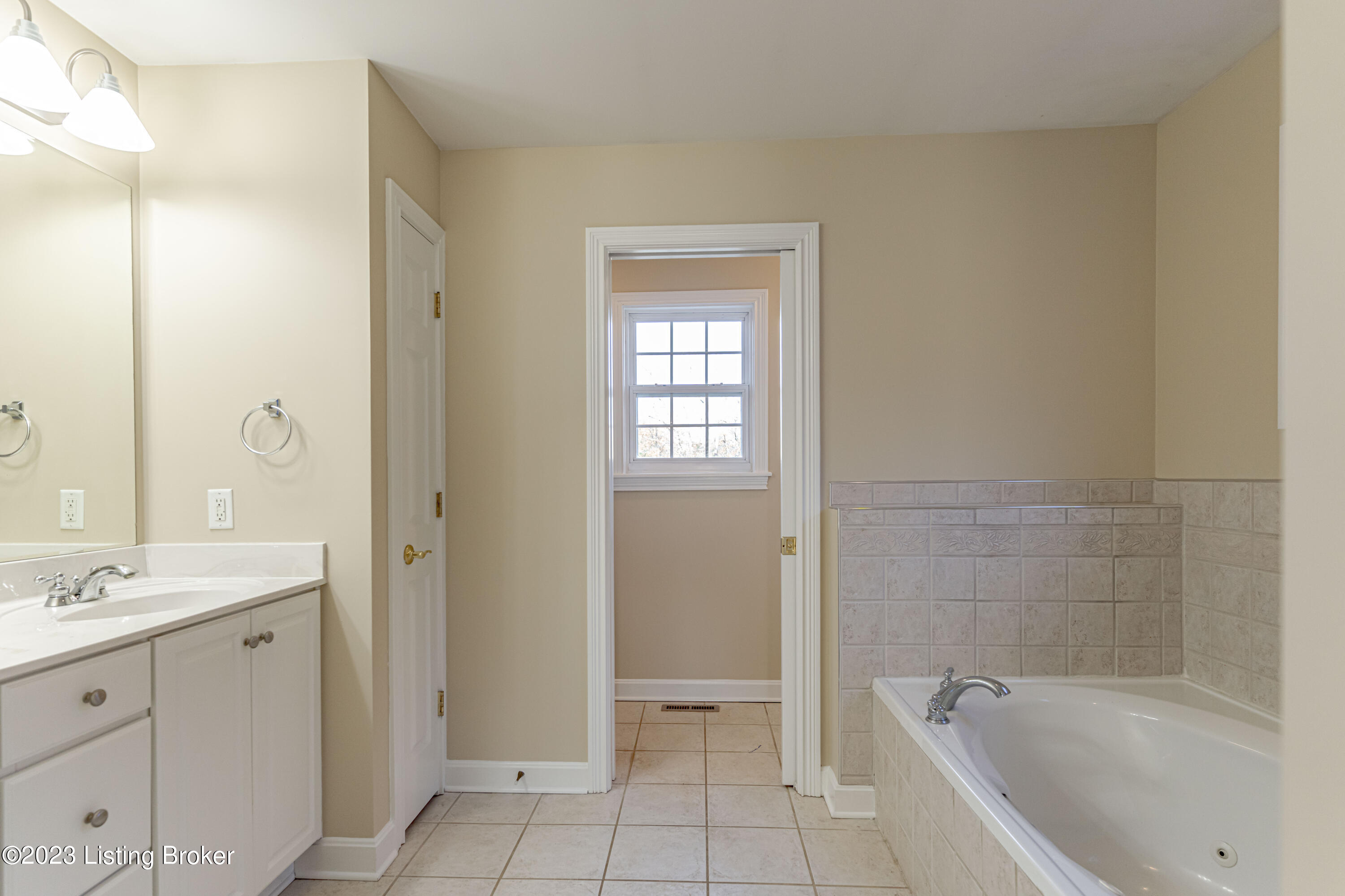 7110 Colton Road Crestwood, KY 40014 - Photo 34 of 95 DSC06484