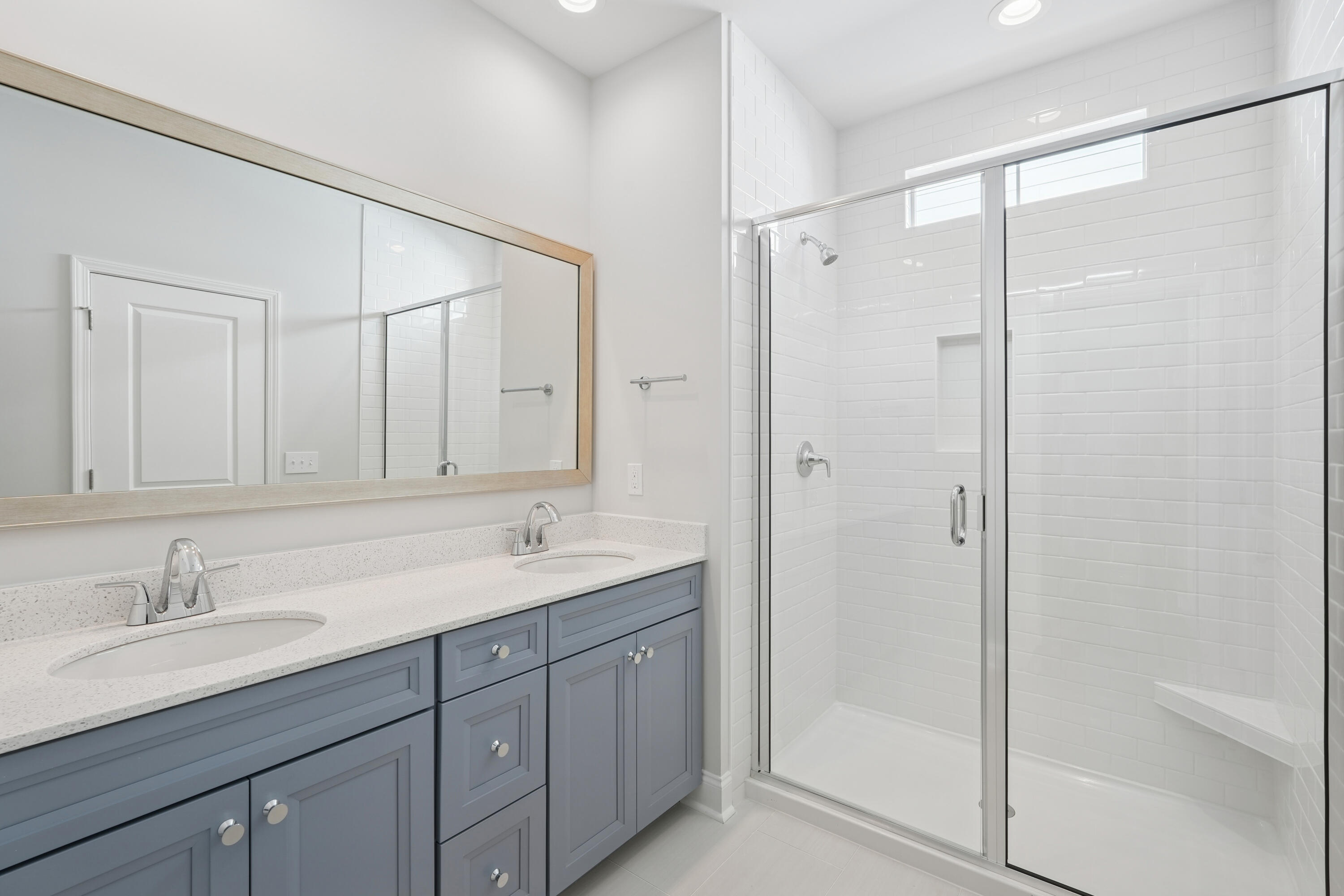 435 Queenview Lane Charleston, SC 29414 - Photo 14 of 21 Primary Bath