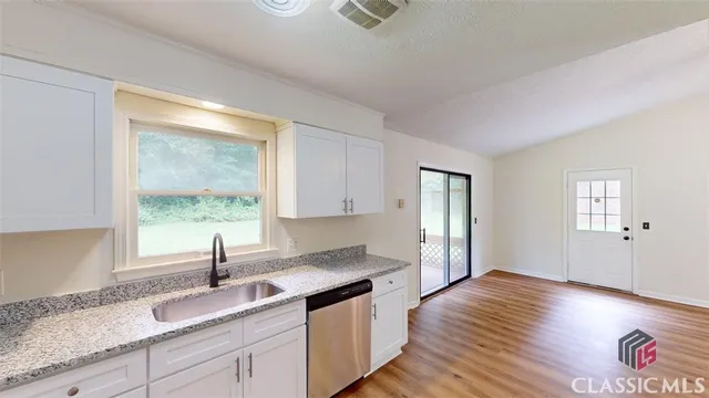 $279,900 | 737 Beaverdam Road, Winterville, GA 30683