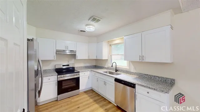 $279,900 | 737 Beaverdam Road, Winterville, GA 30683