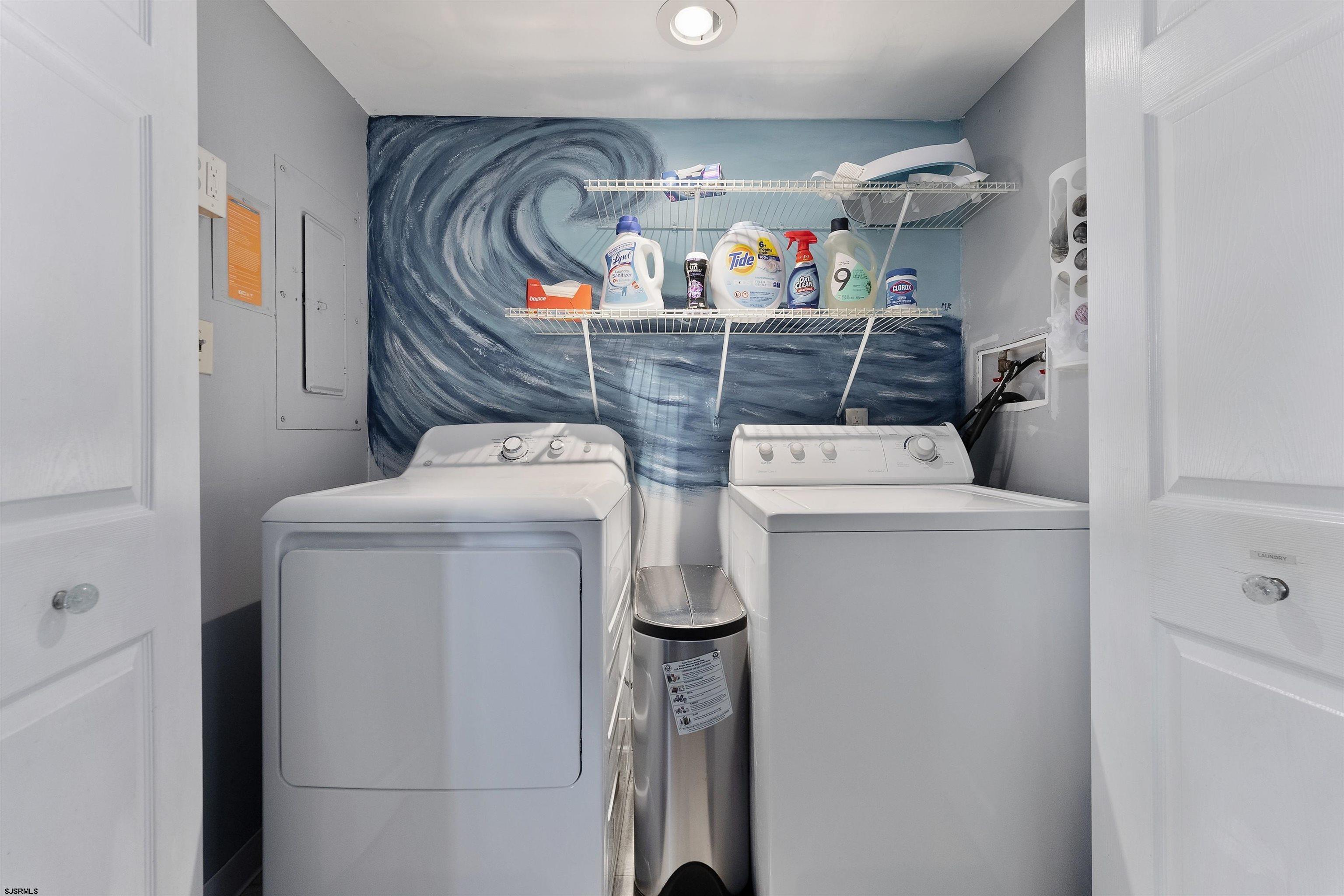 101 East Oak Avenue Wildwood, NJ 08260 - Photo 6 of 8 a utility room with dryer and washer