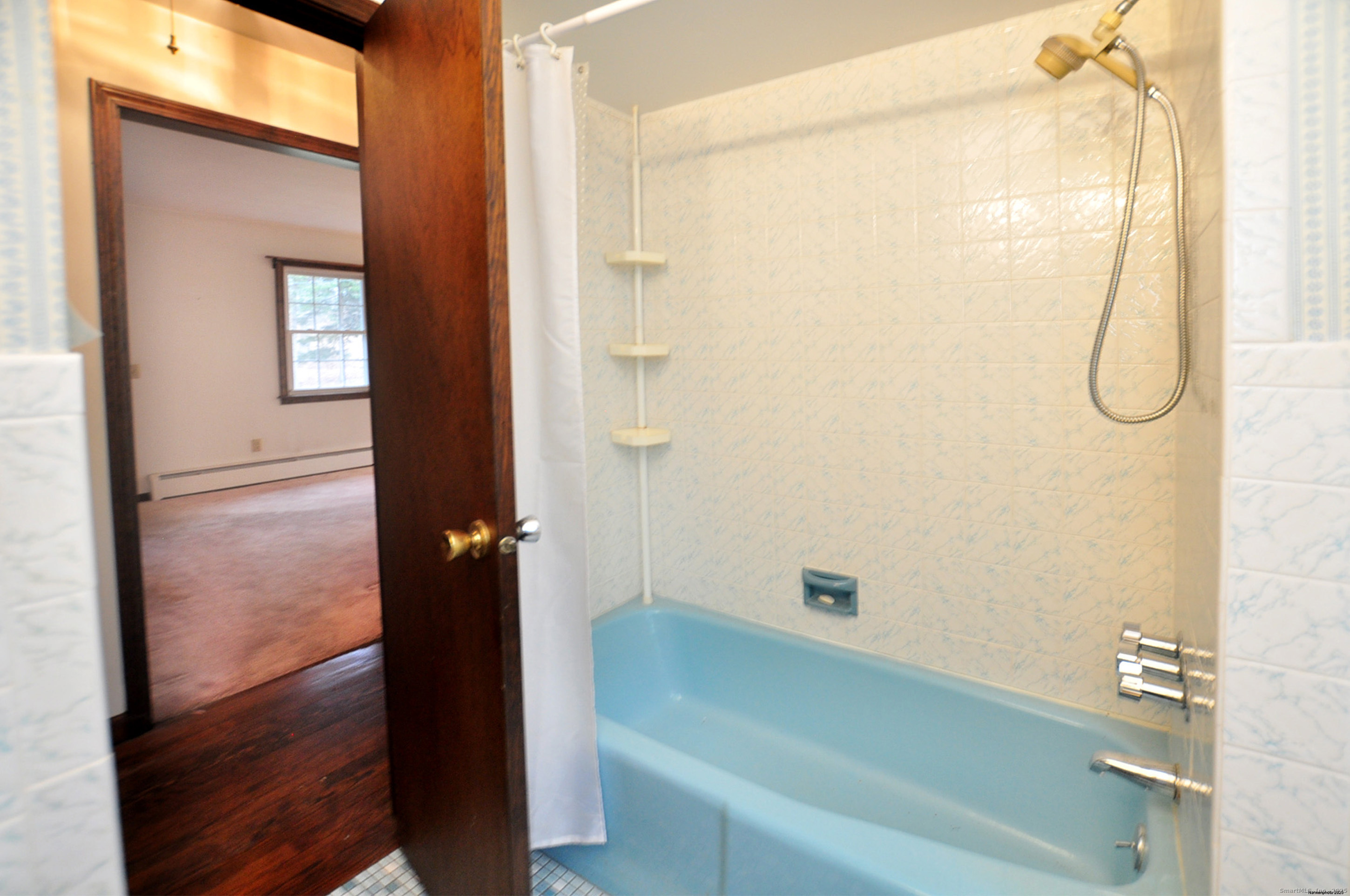 913 Jeremy Swamp Road Southbury, CT 06488 - Photo 11 of 31 First floor full bath