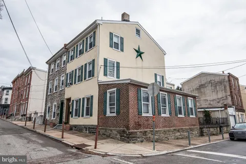 $3,500 | 133 Dupont Street, Philadelphia, PA 19127