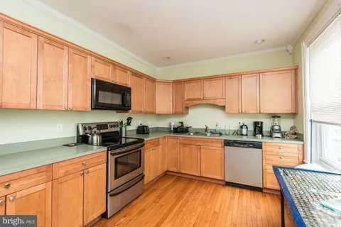 $3,500 | 133 Dupont Street, Philadelphia, PA 19127