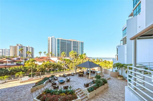 $5,500 | 4751 Gulf Shore Boulevard North, Unit 507, Naples, FL 34103