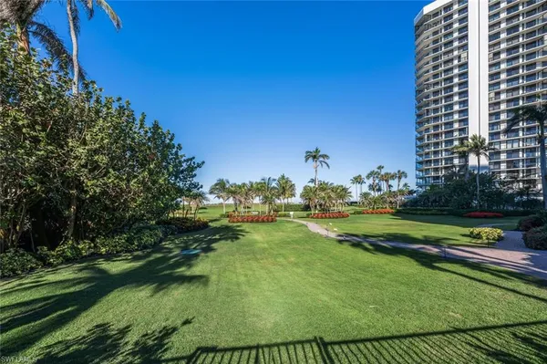 $5,500 | 4751 Gulf Shore Boulevard North, Unit 507, Naples, FL 34103