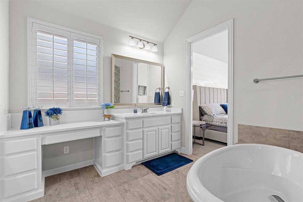 1008 Highpoint Way Roanoke, TX 76262 - Photo 29 of 39