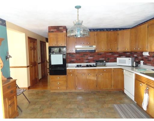 144 Spring Street Stoneham, MA 02180 - Photo 9 of 30 Gallery Image 9