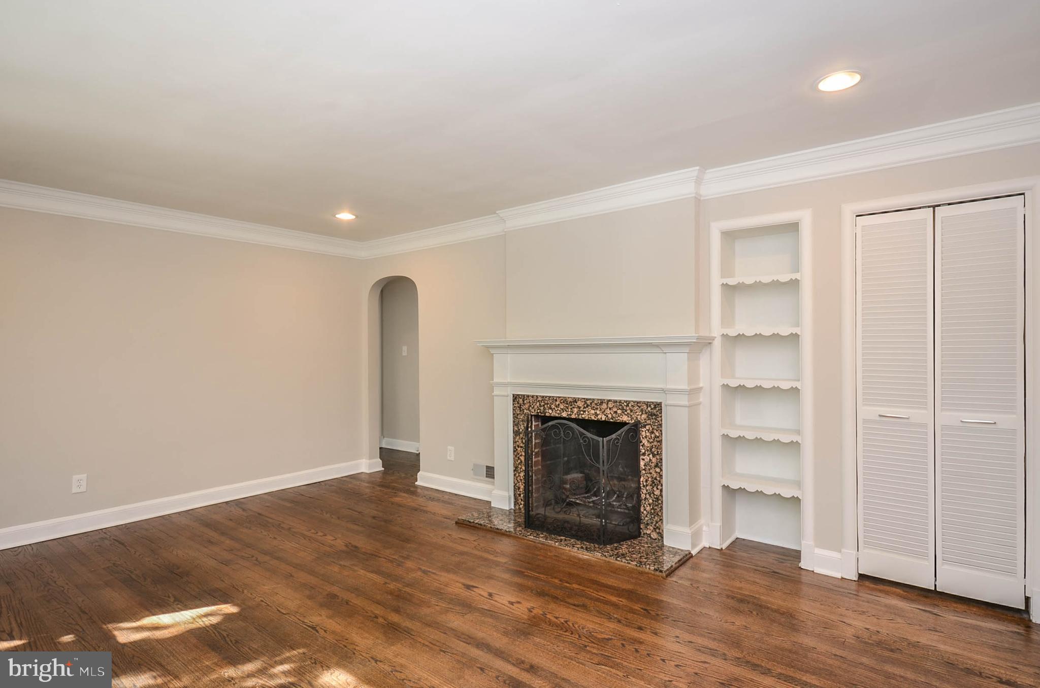 10116 Brunswick Avenue Silver Spring, MD 20902 - Photo 5 of 28 Living room