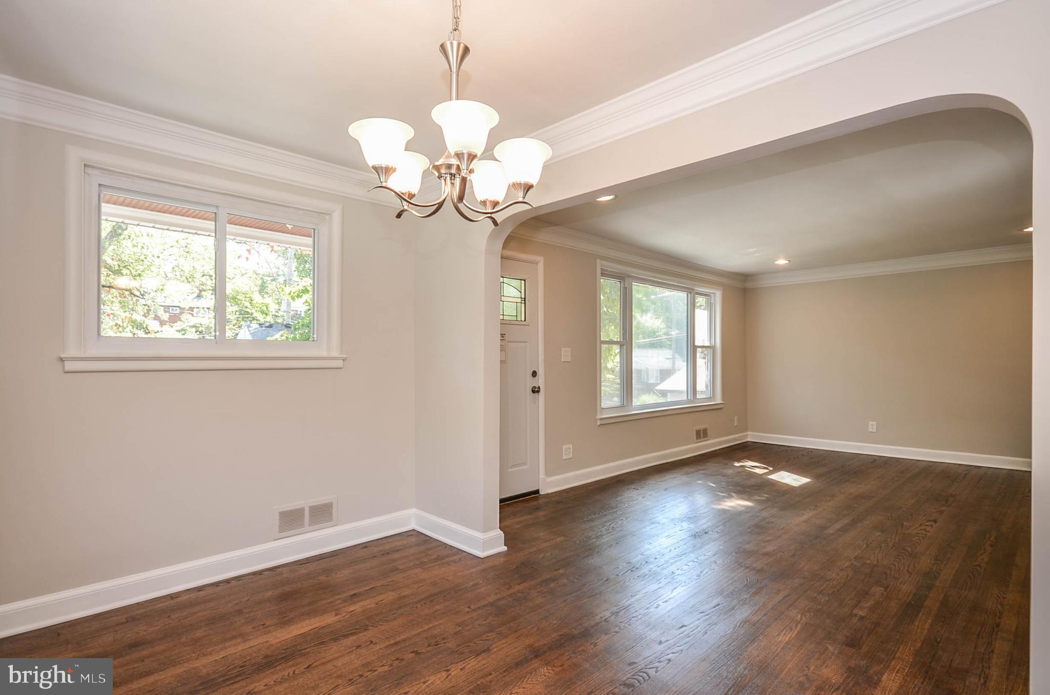 10116 Brunswick Avenue Silver Spring, MD 20902 - Photo 7 of 28 Dining room