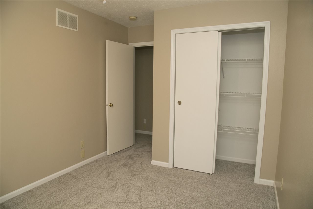 316 Pembroke Road Southwest Poplar Grove, IL 61065 - Photo 8 of 18 Gallery Image 8
