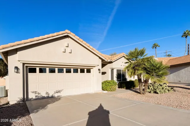 $374,000 | 25208 South Pinewood Drive, Sun Lakes, AZ 85248