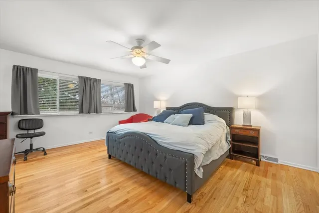 $775,000 | 50 Red Oak Lane, Highland Park, IL 60035