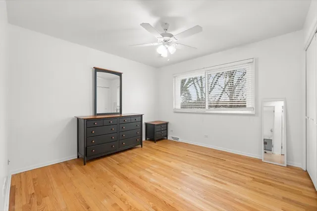 $775,000 | 50 Red Oak Lane, Highland Park, IL 60035