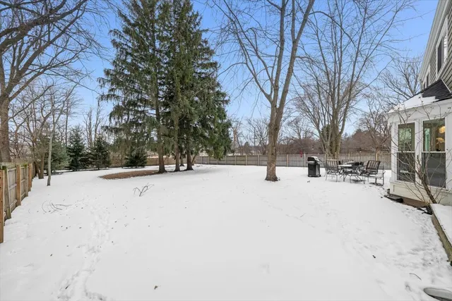 $775,000 | 50 Red Oak Lane, Highland Park, IL 60035