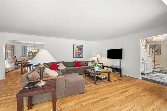 $775,000 | 50 Red Oak Lane, Highland Park, IL 60035