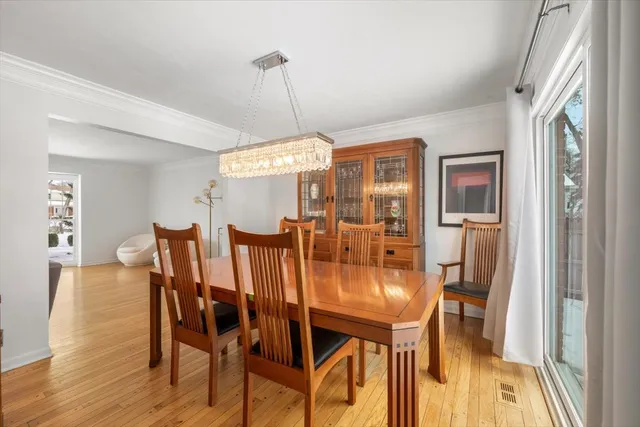 $775,000 | 50 Red Oak Lane, Highland Park, IL 60035