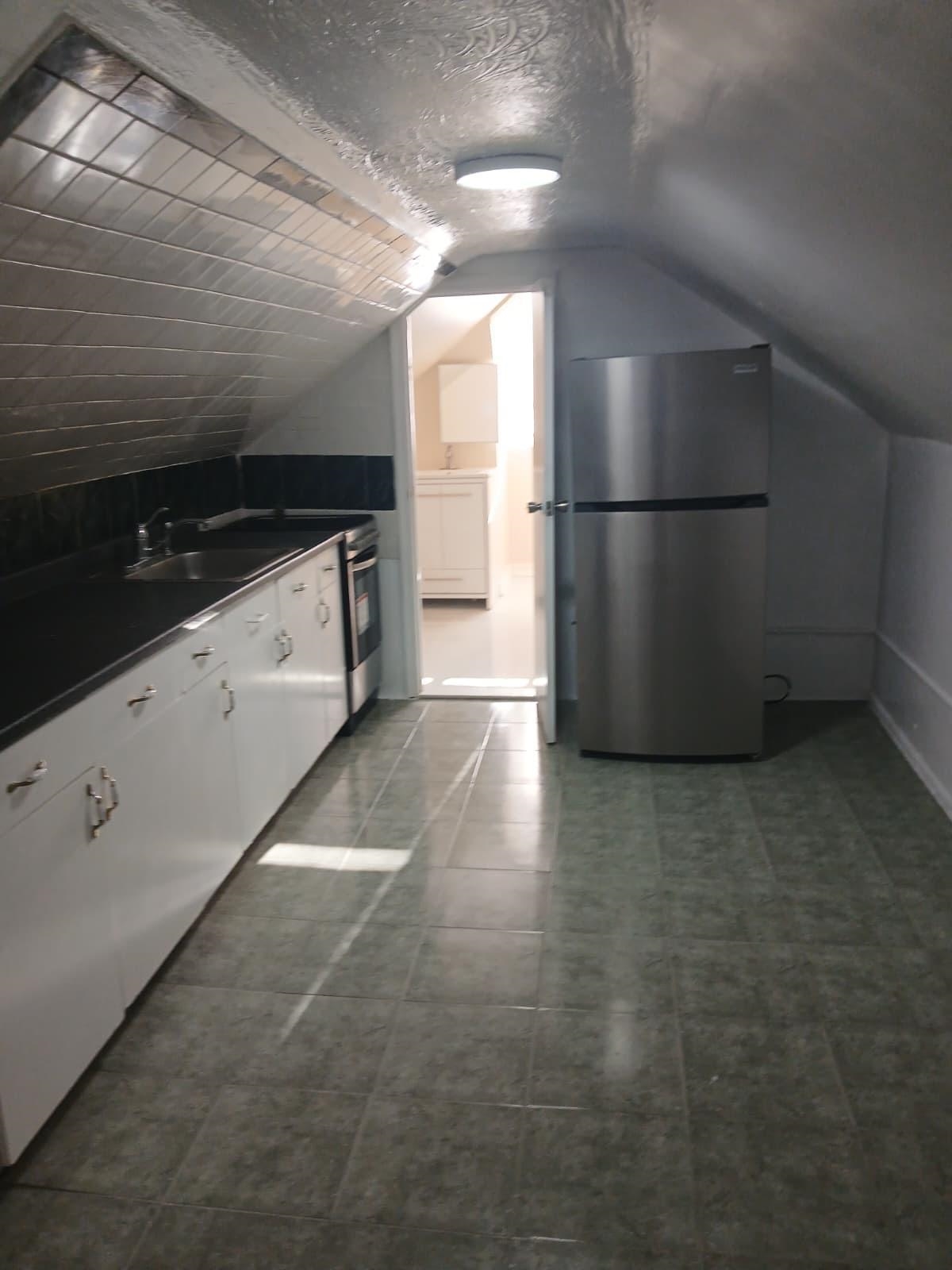 59 46th Street, Unit 3 Weehawken, NJ 07086 - Photo 3 of 8