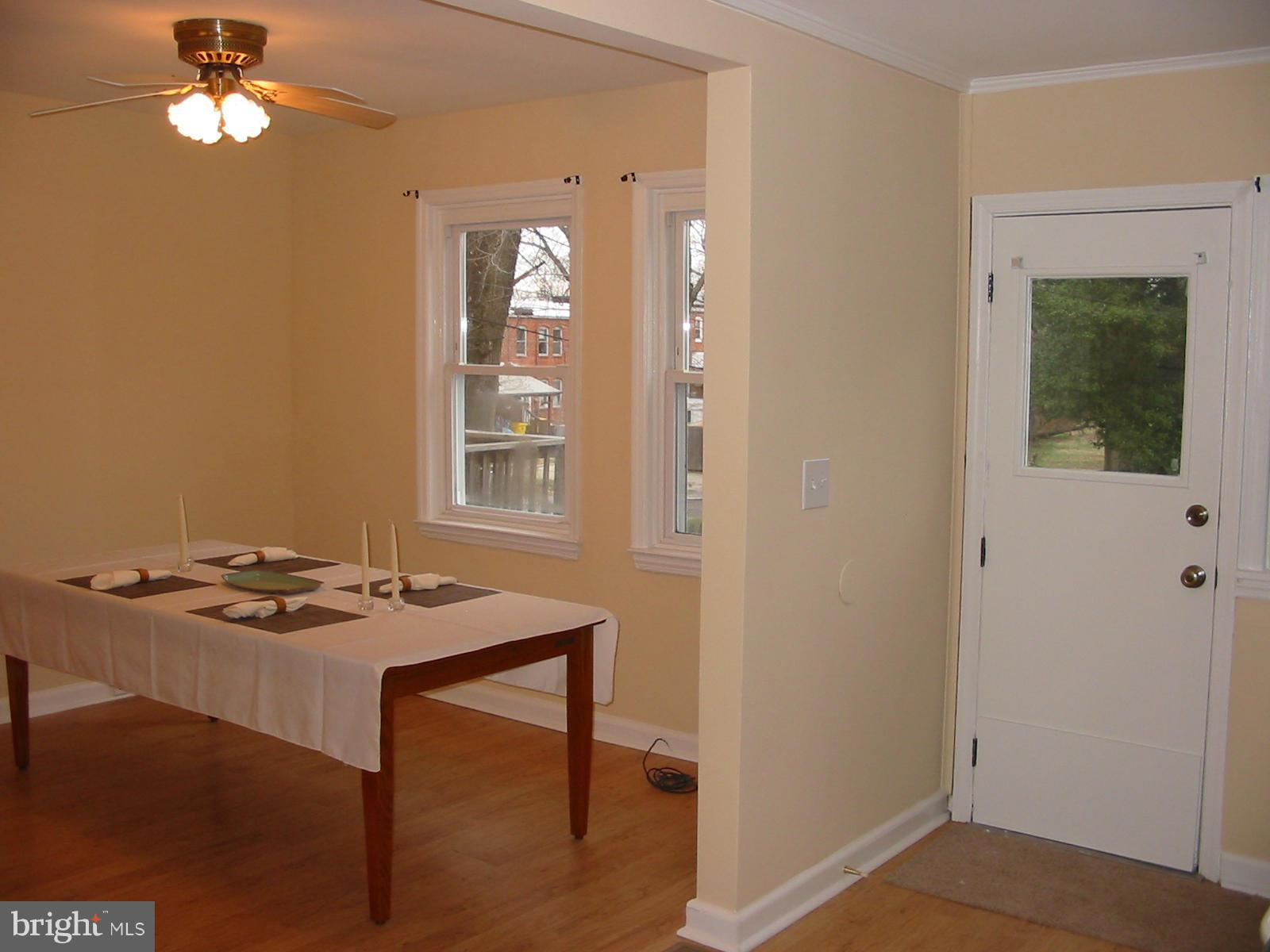 5205 Brookwood Road Baltimore, MD 21225 - Photo 8 of 30 Dining Room