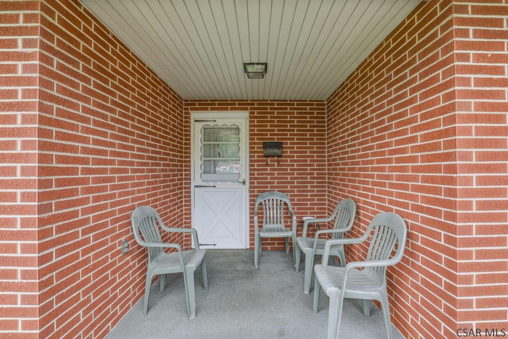 843 Williams Street Confluence, PA 15424 - Photo 3 of 31