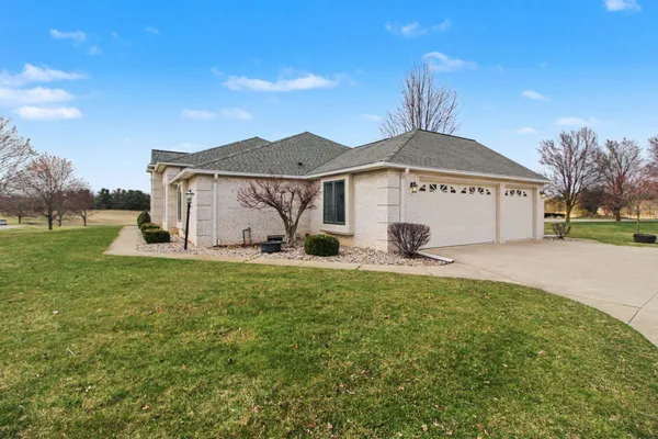 $750,000 | 1100 Longview Lane, Saline, MI 48176