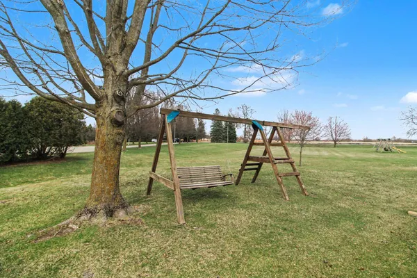 $750,000 | 1100 Longview Lane, Saline, MI 48176