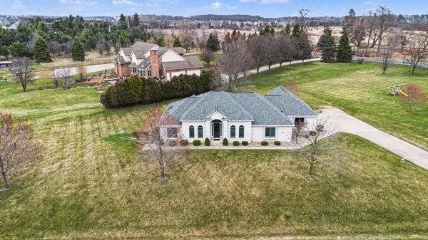 $750,000 | 1100 Longview Lane, Saline, MI 48176