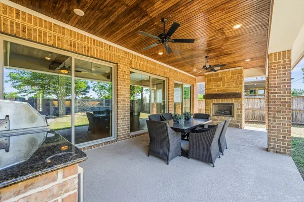$4,000 | 2418 Sandhill Crest Lane, Brookshire, TX 77423