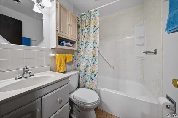 $209,000 | 740 Village Boulevard South, Van Buren, NY 13027